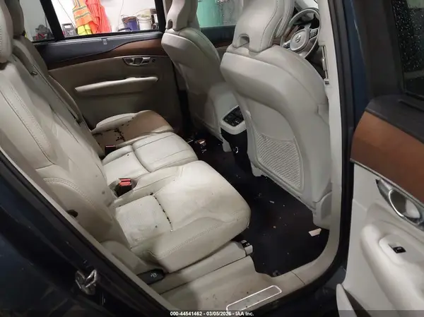 YV4A22PL0K1452454 2019 VOLVO XC90 - Image 8