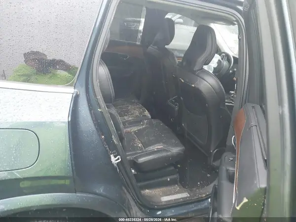 YV4A22PL0K1458402 2019 VOLVO XC90 - Image 8
