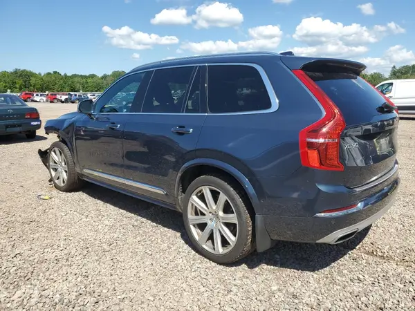 YV4A22PL0K1480688 2019 VOLVO XC90 - Image 2