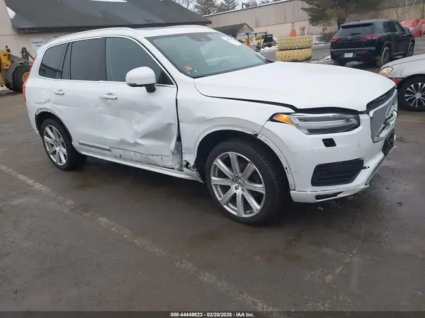 YV4A22PL0K1482599 2019 VOLVO XC90 - Image 1