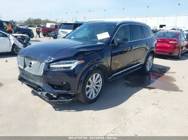 YV4A22PL0K1487320 2019 VOLVO XC90 - Image 2