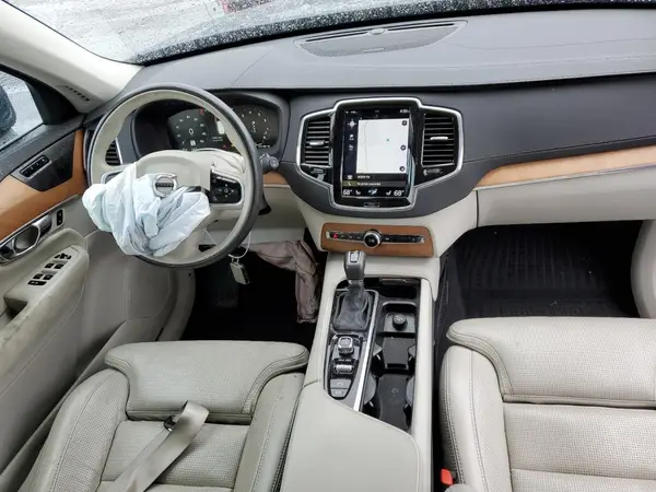 YV4A22PL0K1495269 2019 VOLVO XC90 - Image 8