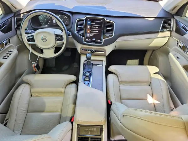 YV4A22PL0M1671501 2021 VOLVO XC90 - Image 8