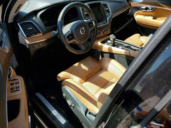 YV4A22PL1G1006076 2016 VOLVO XC90 - Image 8