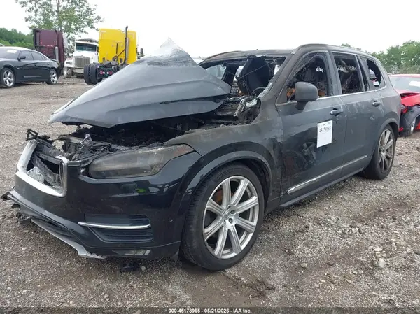 YV4A22PL1G1013979 2016 VOLVO XC90 - Image 2