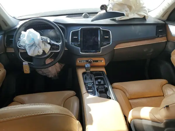 YV4A22PL1G1014324 2016 VOLVO XC90 - Image 8