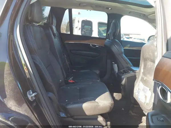 YV4A22PL1G1016073 2016 VOLVO XC90 - Image 8