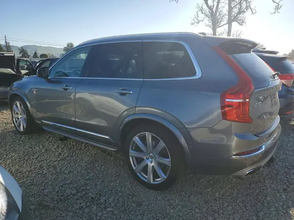 YV4A22PL1G1016641 2016 VOLVO XC90 - Image 2