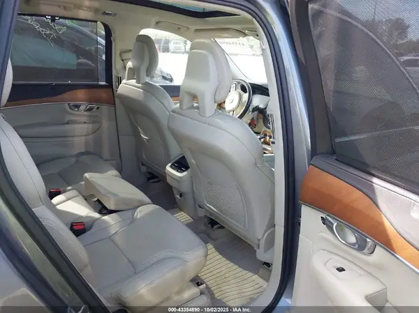 YV4A22PL1G1024058 2016 VOLVO XC90 - Image 8