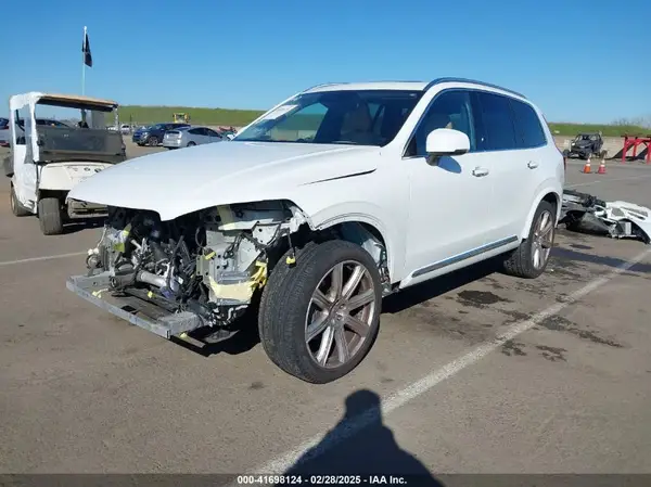 YV4A22PL1G1036985 2016 VOLVO XC90 - Image 2
