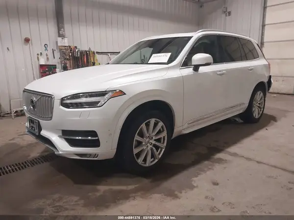 YV4A22PL1G1043659 2016 VOLVO XC90 - Image 2