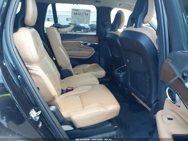 YV4A22PL1G1050403 2016 VOLVO XC90 - Image 8
