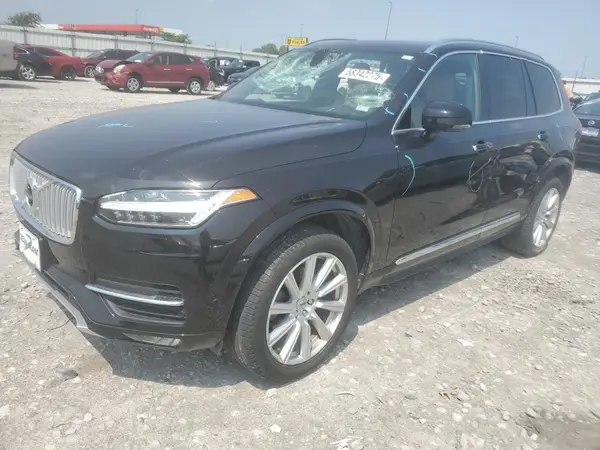 YV4A22PL1H1135095 2017 VOLVO XC90 - Image 1