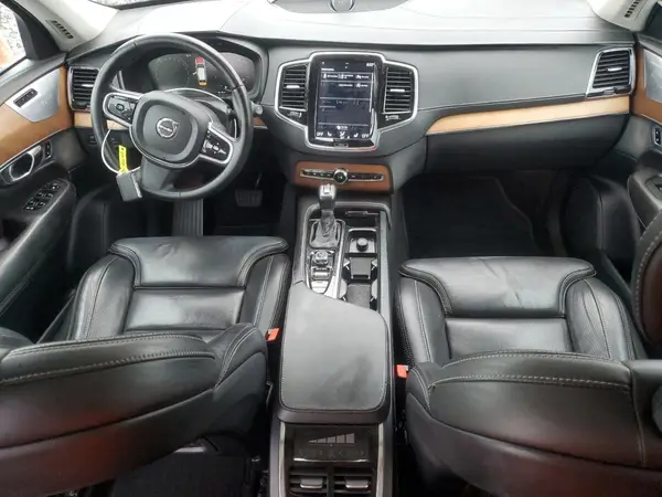 YV4A22PL1H1146727 2017 VOLVO XC90 - Image 8
