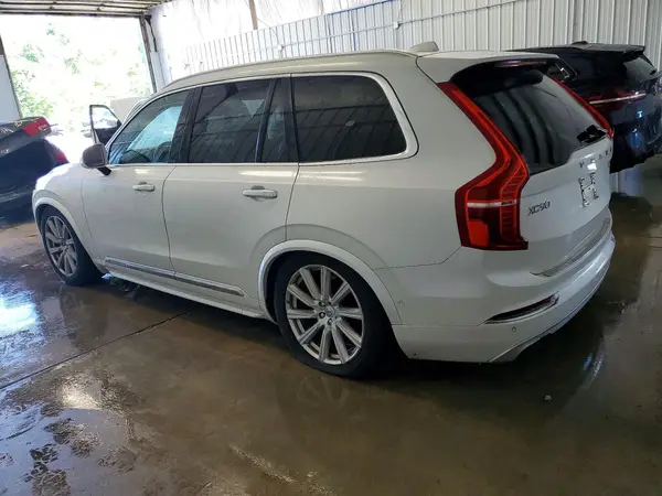 YV4A22PL1H1152463 2017 VOLVO XC90 - Image 2