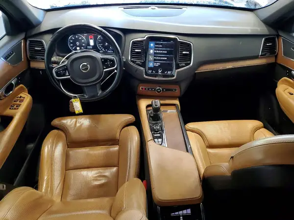 YV4A22PL1H1152463 2017 VOLVO XC90 - Image 8