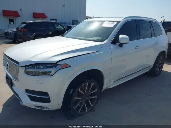 YV4A22PL1H1163074 2017 VOLVO XC90 - Image 2