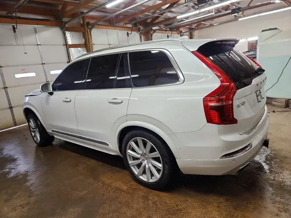 YV4A22PL1H1166542 2017 VOLVO XC90 - Image 2