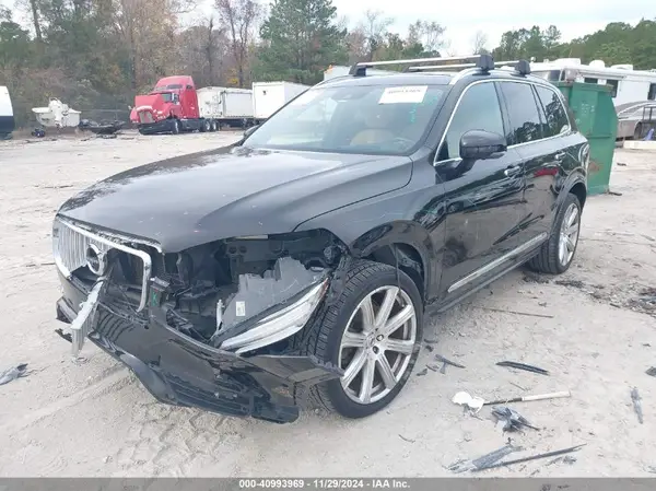 YV4A22PL1H1166668 2017 VOLVO XC90 - Image 2