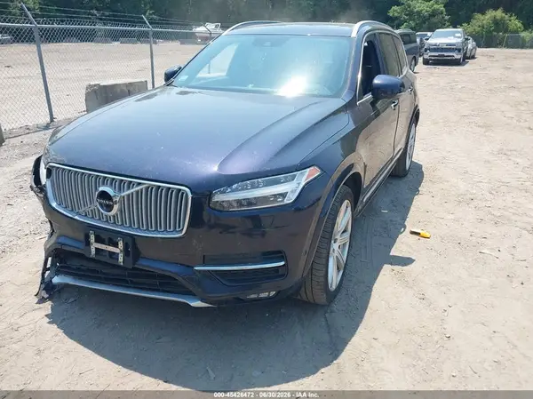 YV4A22PL1H1168033 2017 VOLVO XC90 - Image 2