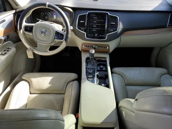 YV4A22PL1H1172423 2017 VOLVO XC90 - Image 8