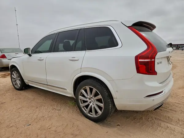 YV4A22PL1H1178058 2017 VOLVO XC90 - Image 2
