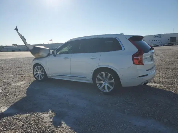 YV4A22PL1H1181493 2017 VOLVO XC90 - Image 2