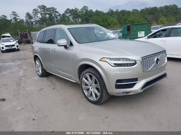 YV4A22PL1J1195187 2018 VOLVO XC90 - Image 1