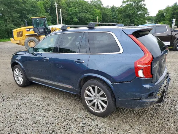 YV4A22PL1J1201070 2018 VOLVO XC90 - Image 2