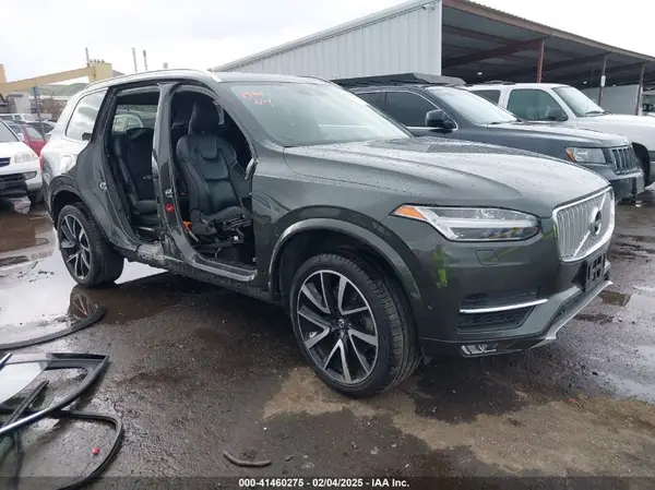 YV4A22PL1J1206740 2018 VOLVO XC90 - Image 1