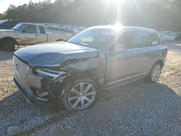 YV4A22PL1J1211033 2018 VOLVO XC90 - Image 1