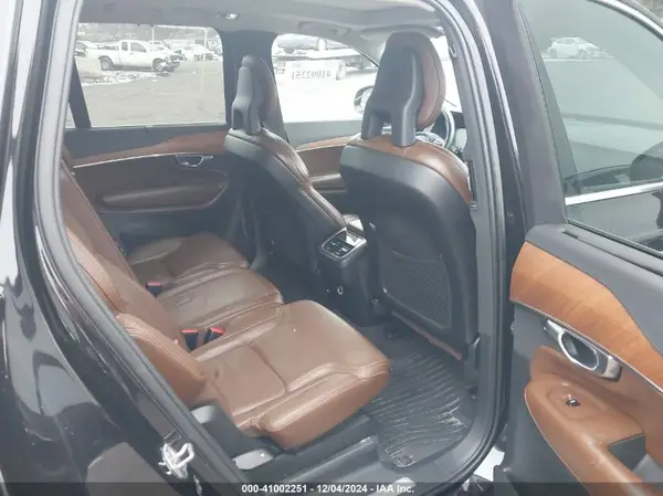 YV4A22PL1J1320222 2018 VOLVO XC90 - Image 8