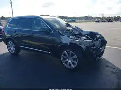 YV4A22PL1J1320298 2018 VOLVO XC90