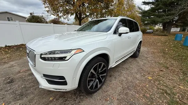 YV4A22PL1J1359635 2018 VOLVO XC90 - Image 2