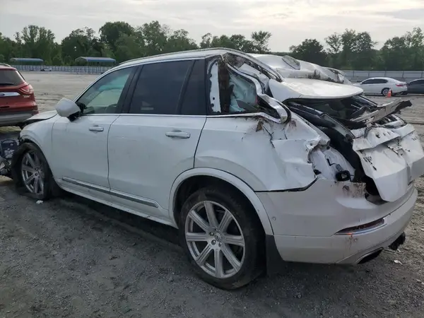 YV4A22PL1K1437901 2019 VOLVO XC90 - Image 2