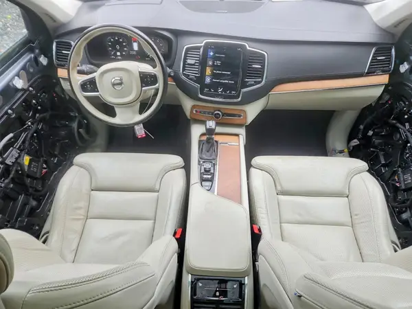 YV4A22PL1K1496365 2019 VOLVO XC90 - Image 8