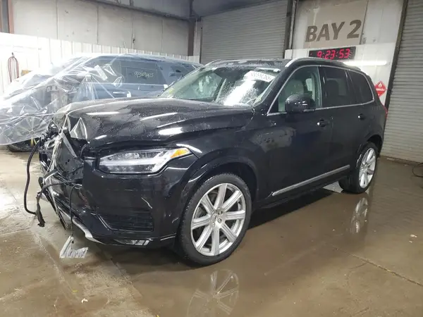 YV4A22PL1K1505923 2019 VOLVO XC90 - Image 1