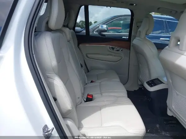 YV4A22PL1L1534632 2020 VOLVO XC90 - Image 8