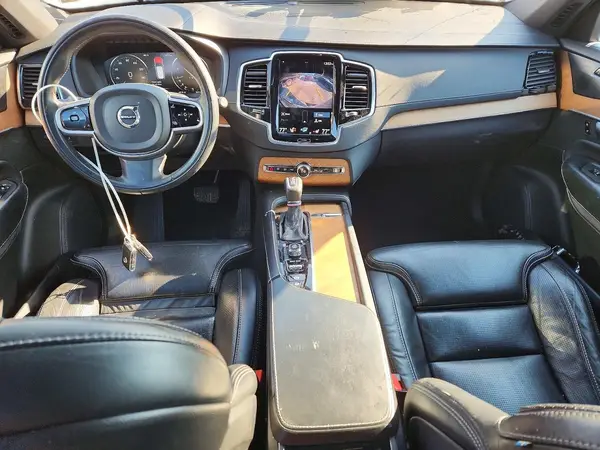 YV4A22PL1L1611905 2020 VOLVO XC90 - Image 8
