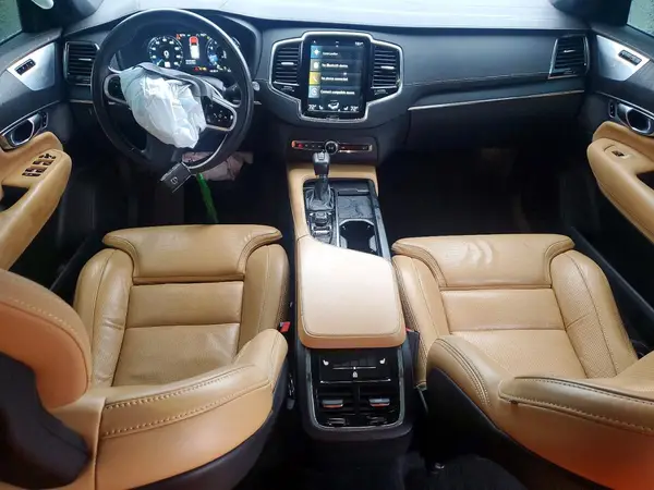 YV4A22PL1M1721497 2021 VOLVO XC90 - Image 8