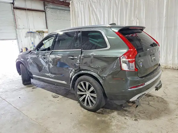 YV4A22PL1M1742771 2021 VOLVO XC90 - Image 2