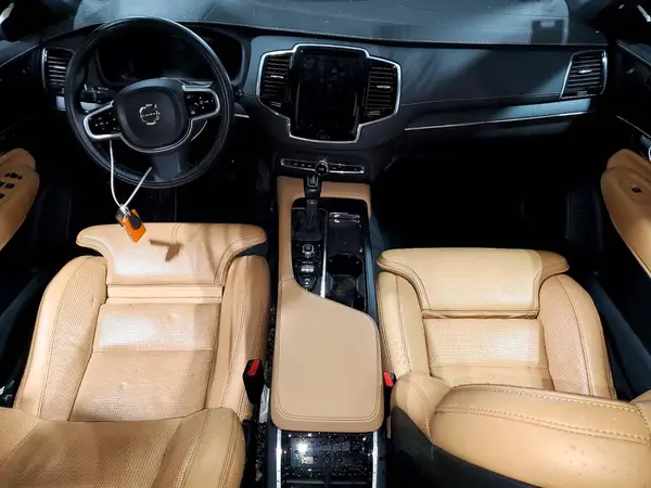 YV4A22PL1M1742771 2021 VOLVO XC90 - Image 8
