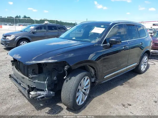 YV4A22PL2G1014834 2016 VOLVO XC90 - Image 2