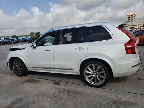 YV4A22PL2G1018169 2016 VOLVO XC90 - Image 2