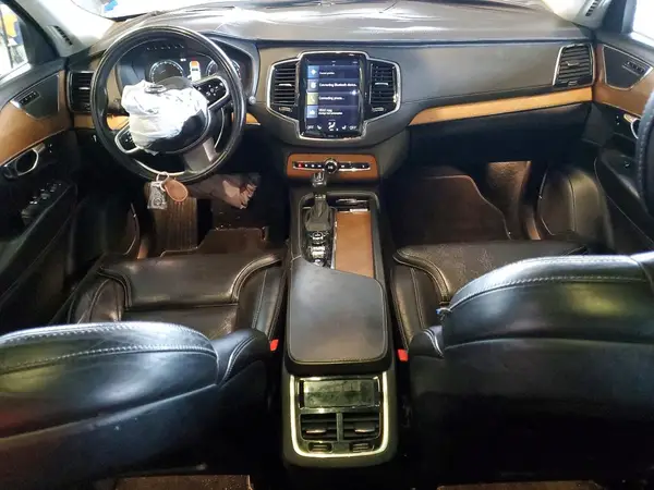 YV4A22PL2G1036011 2016 VOLVO XC90 - Image 8
