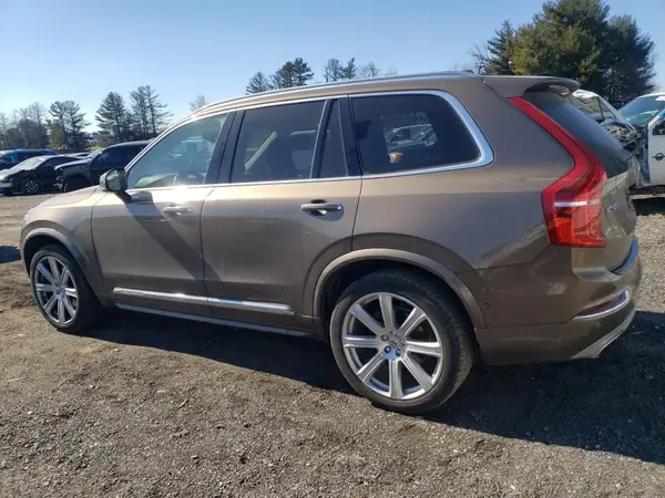 YV4A22PL2G1044108 2016 VOLVO XC90 - Image 2