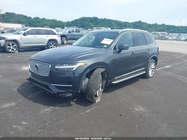 YV4A22PL2G1080820 2016 VOLVO XC90 - Image 2