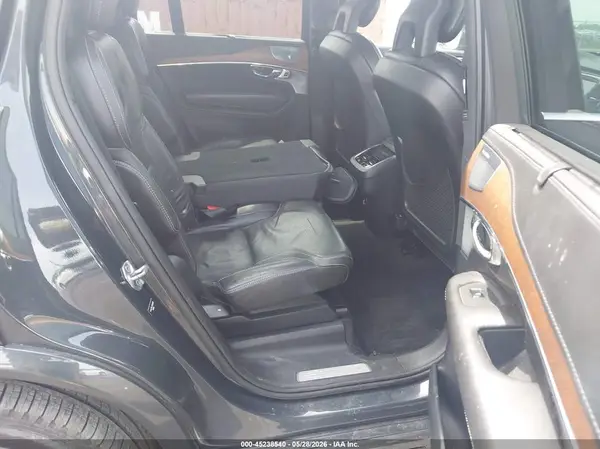 YV4A22PL2G1080820 2016 VOLVO XC90 - Image 8
