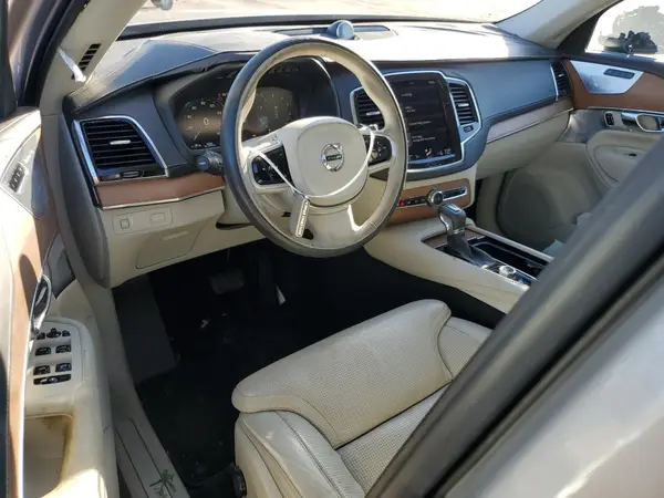 YV4A22PL2H1133579 2017 VOLVO XC90 - Image 8
