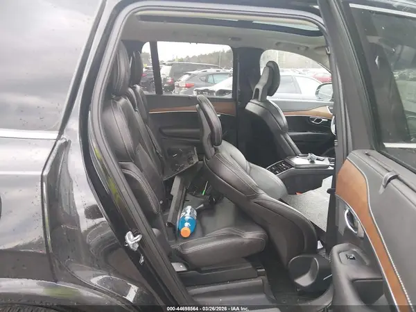 YV4A22PL2H1149703 2017 VOLVO XC90 - Image 8